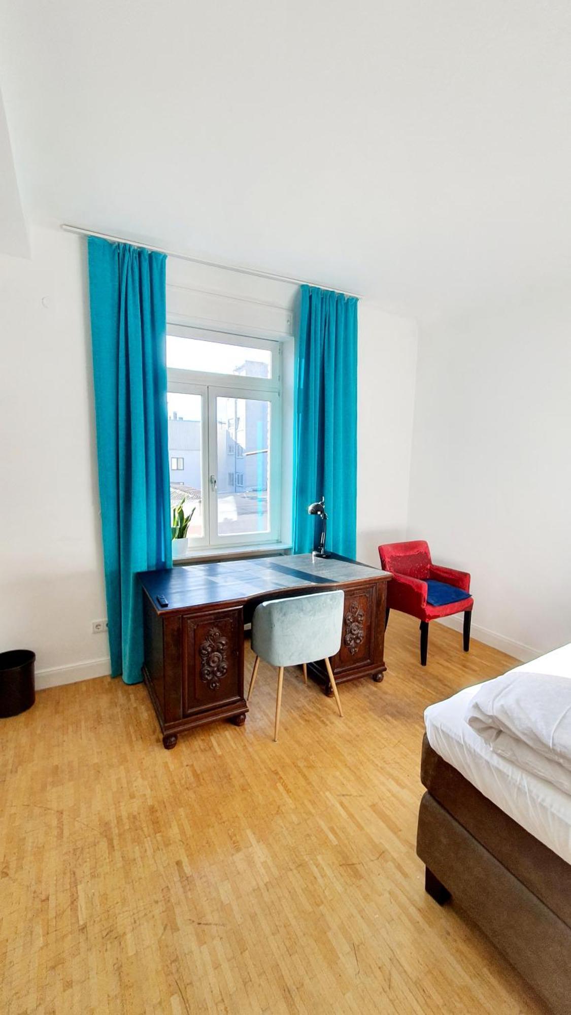 Helles Zimmer Mit Kingsize-Bett MHG Extérieur photo